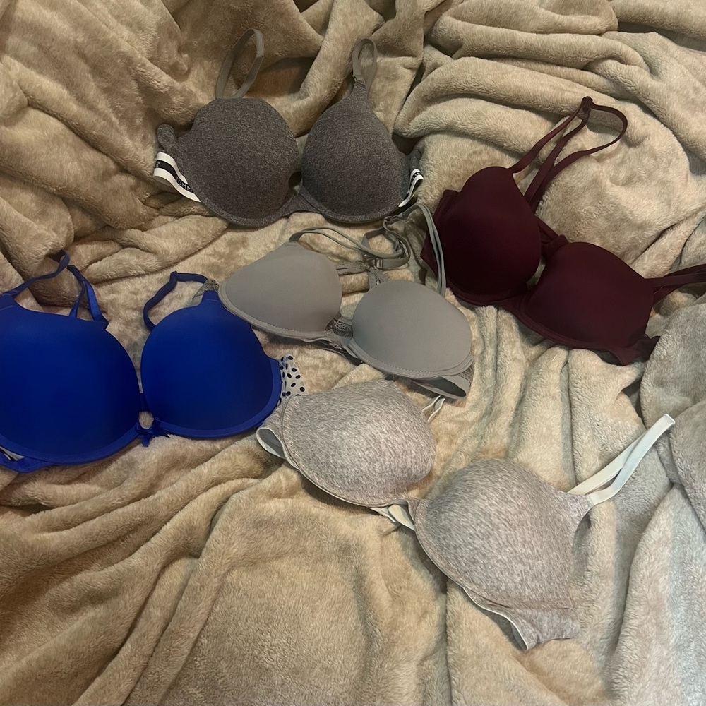 Colorful Bra Collection - Picture 5 of 12